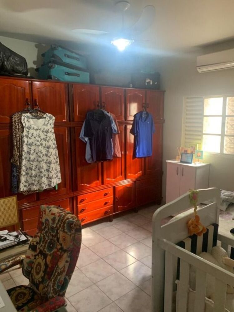 Casa, 4 quartos, 250 m² - Foto 4