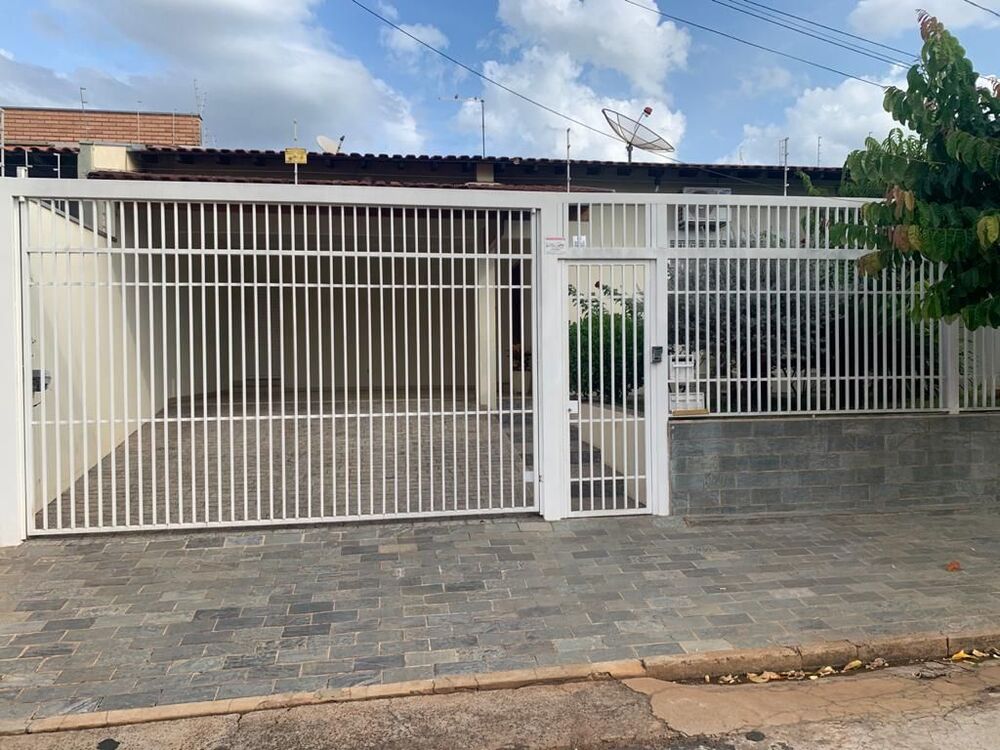 Casa, 4 quartos, 250 m² - Foto 1