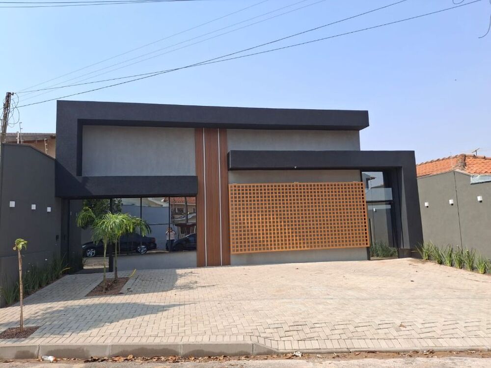 Casa, 9 quartos, 221 m² - Foto 2