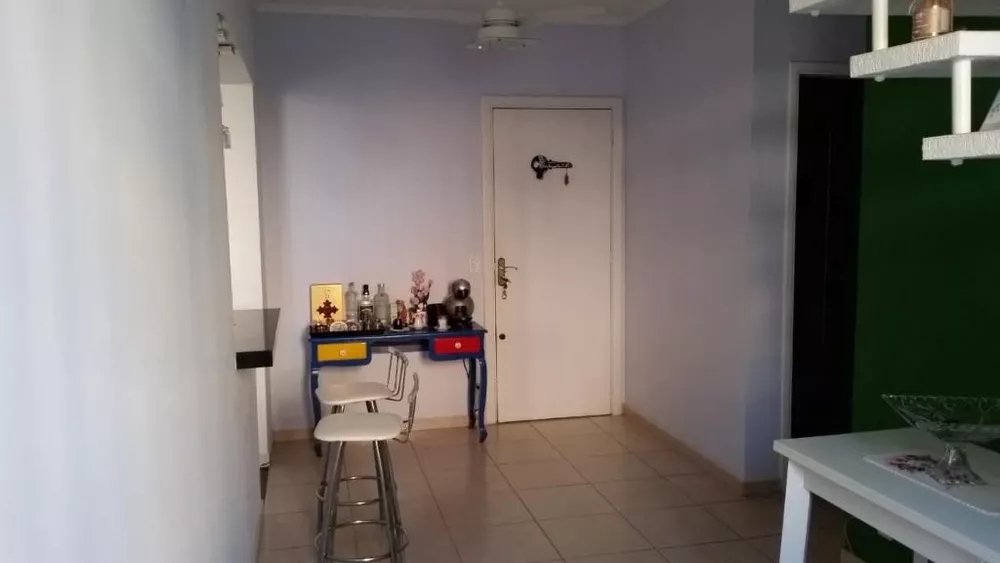 Apartamento à venda com 3 quartos, 130m² - Foto 2