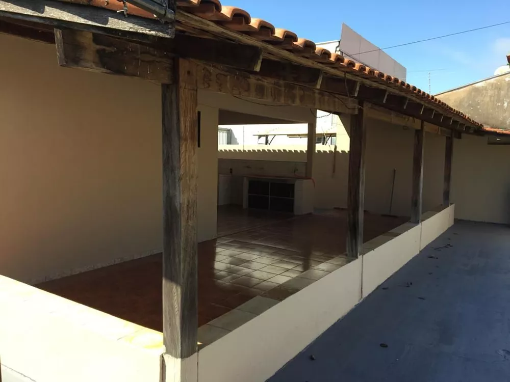 Casa, 3 quartos, 190 m² - Foto 1