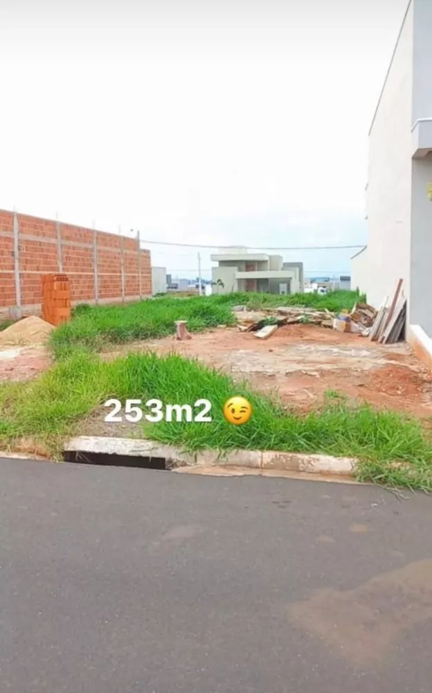 Loteamento e Condomínio à venda, 253m² - Foto 1