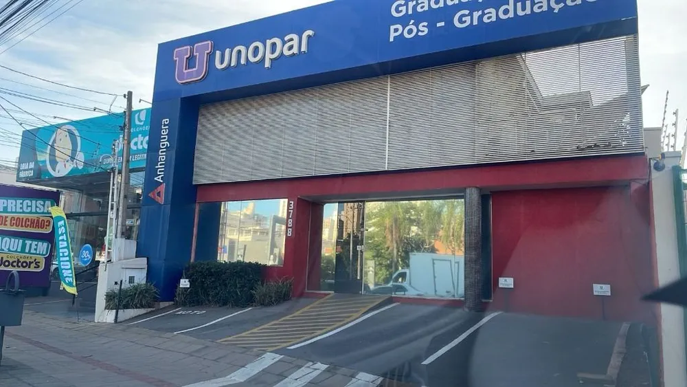 Loja-Salão, 248 m² - Foto 1