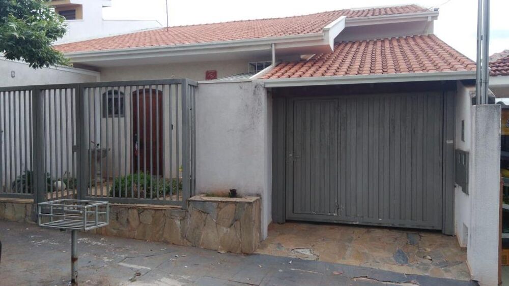 Casa, 4 quartos, 240 m² - Foto 2