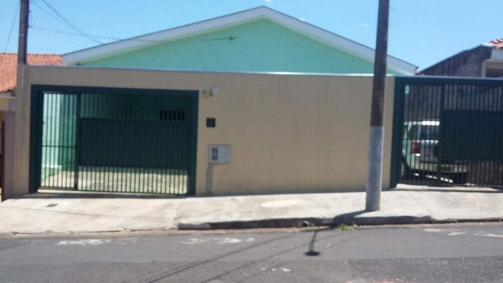 Casa, 3 quartos, 210 m² - Foto 1