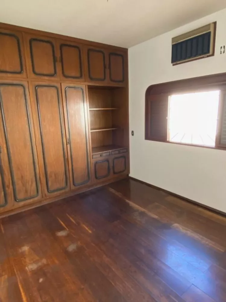 Casa, 4 quartos, 350 m² - Foto 4