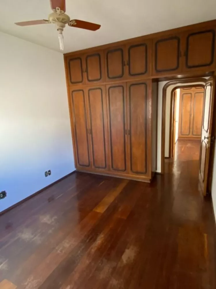 Casa, 4 quartos, 350 m² - Foto 3