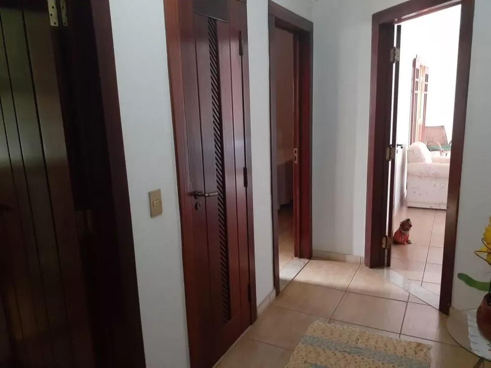 Casa, 3 quartos, 316 m² - Foto 3