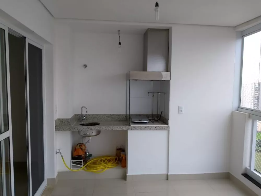 Apartamento à venda com 3 quartos, 131m² - Foto 4