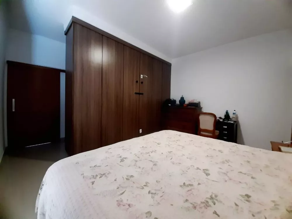 Casa de Condomínio à venda com 4 quartos, 201m² - Foto 5