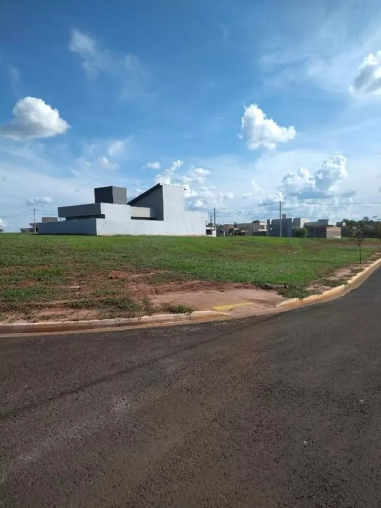 Loteamento e Condomínio, 555 m² - Foto 2