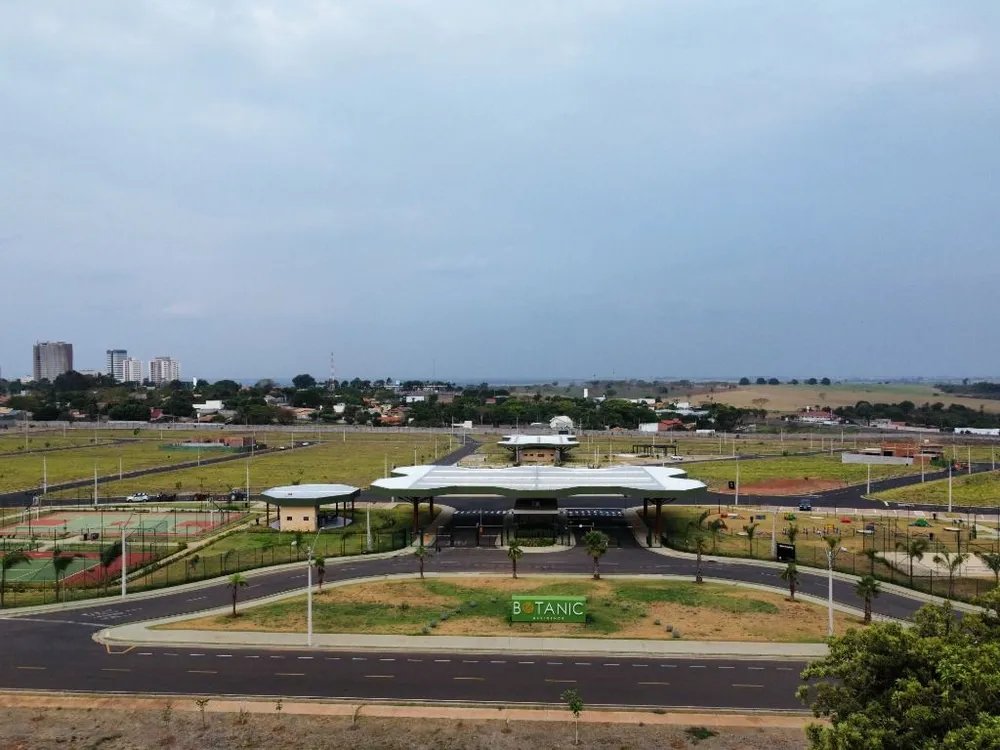 Loteamento e Condomínio, 405 m² - Foto 1