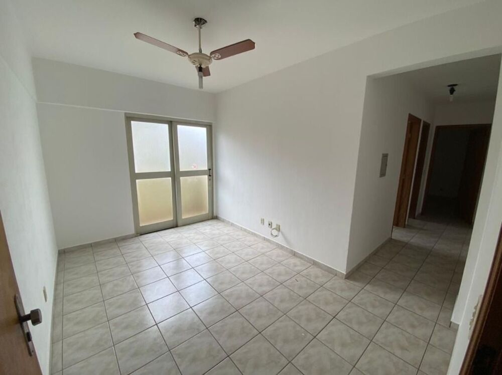 Apartamento à venda com 1 quarto, 45m² - Foto 4