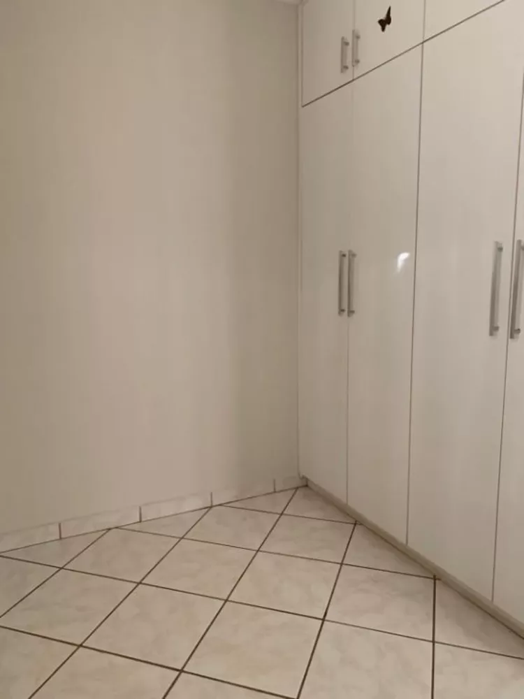 Apartamento à venda com 3 quartos, 90m² - Foto 3