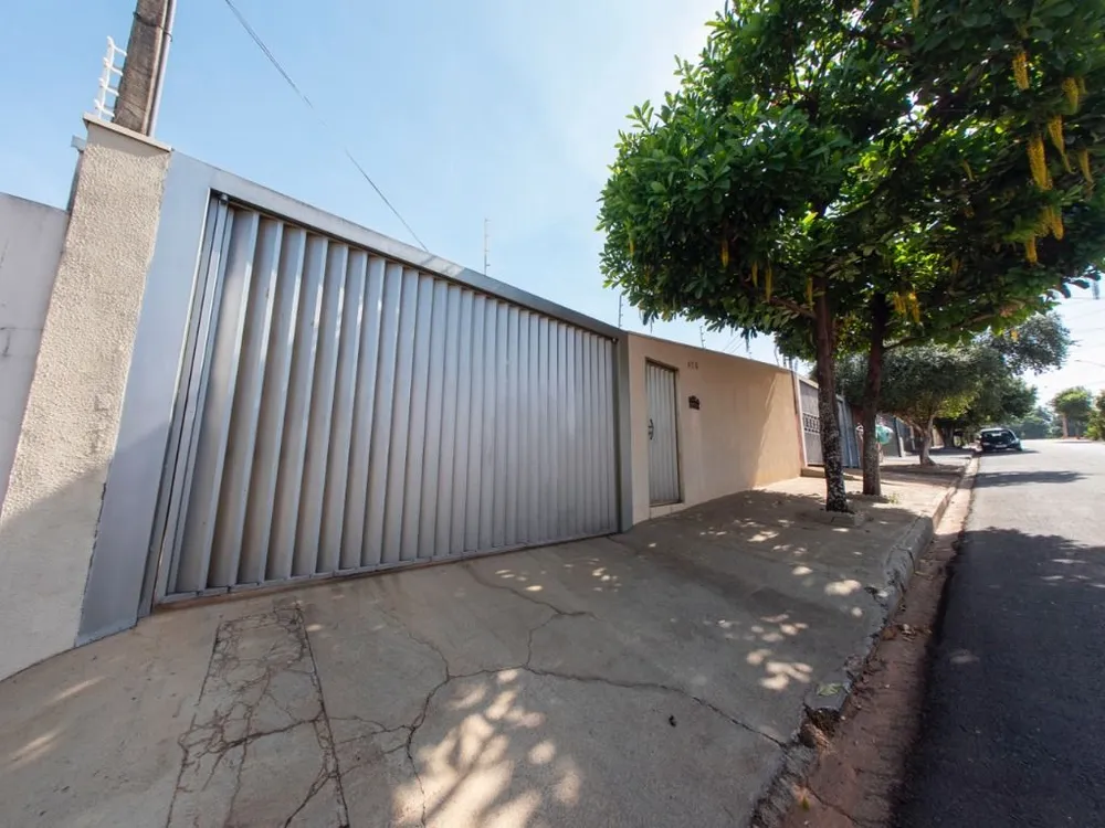 Casa, 5 quartos, 190 m² - Foto 2