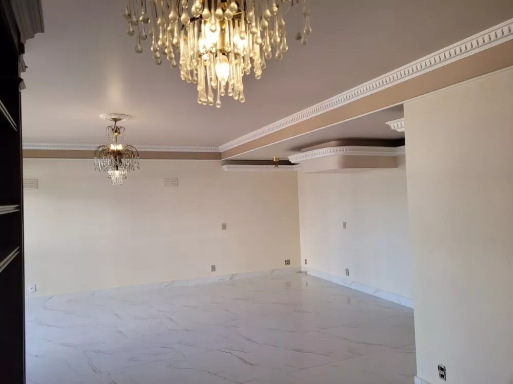 Apartamento, 3 quartos, 190 m² - Foto 2