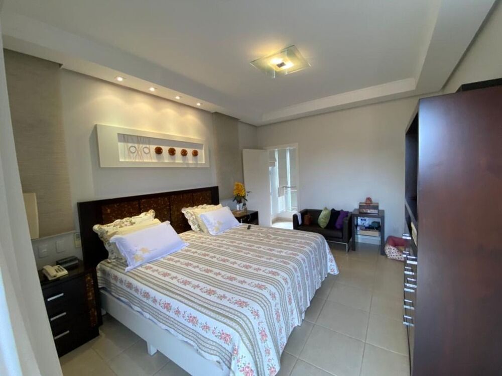 Casa de Condomínio à venda com 4 quartos, 370m² - Foto 47