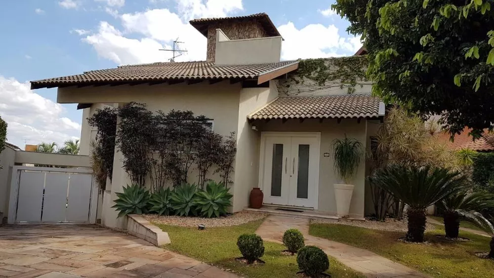 Casa de Condomínio à venda com 3 quartos, 300m² - Foto 1