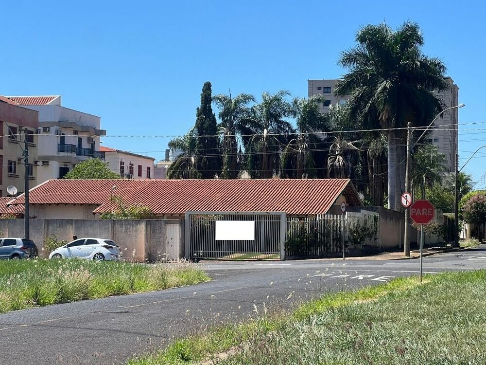 Casa, 3 quartos, 225 m² - Foto 1