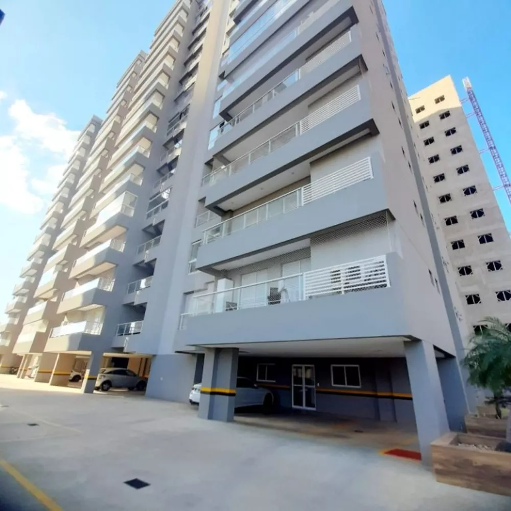 Apartamento à venda com 3 quartos, 94m² - Foto 1