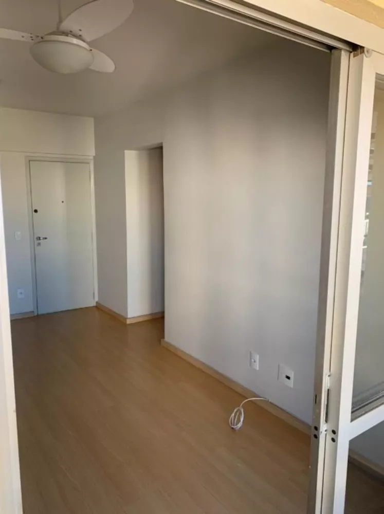 Apartamento à venda com 1 quarto, 45m² - Foto 1