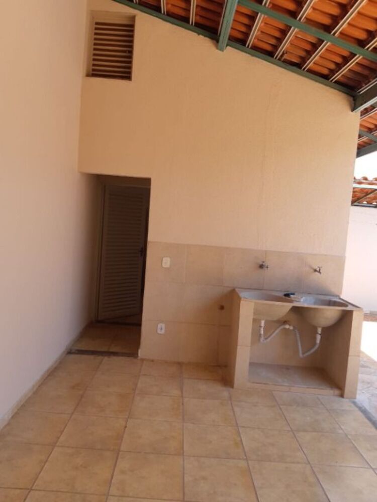 Casa, 3 quartos, 200 m² - Foto 2