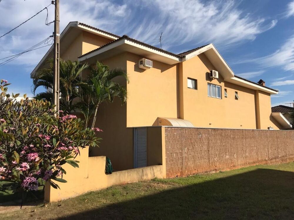 Casa de Condomínio à venda com 3 quartos, 353m² - Foto 3