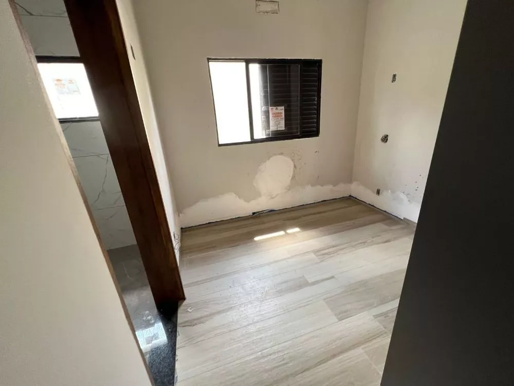 Casa de Condomínio à venda com 3 quartos, 195m² - Foto 2