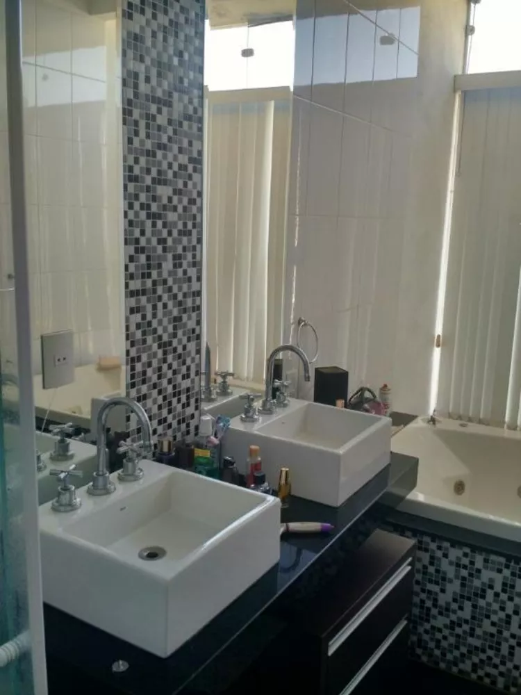 Sobrado, 4 quartos, 360 m² - Foto 2