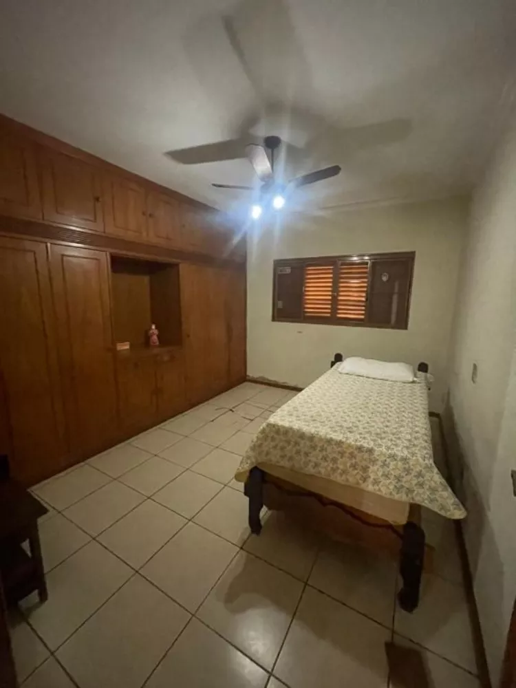 Casa, 3 quartos, 270 m² - Foto 4