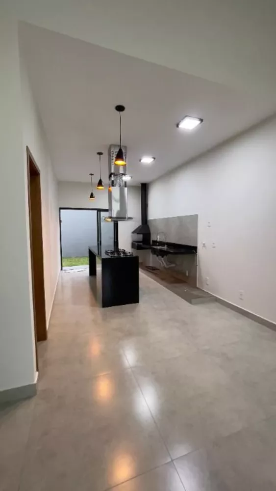 Casa à venda com 3 quartos, 120m² - Foto 4