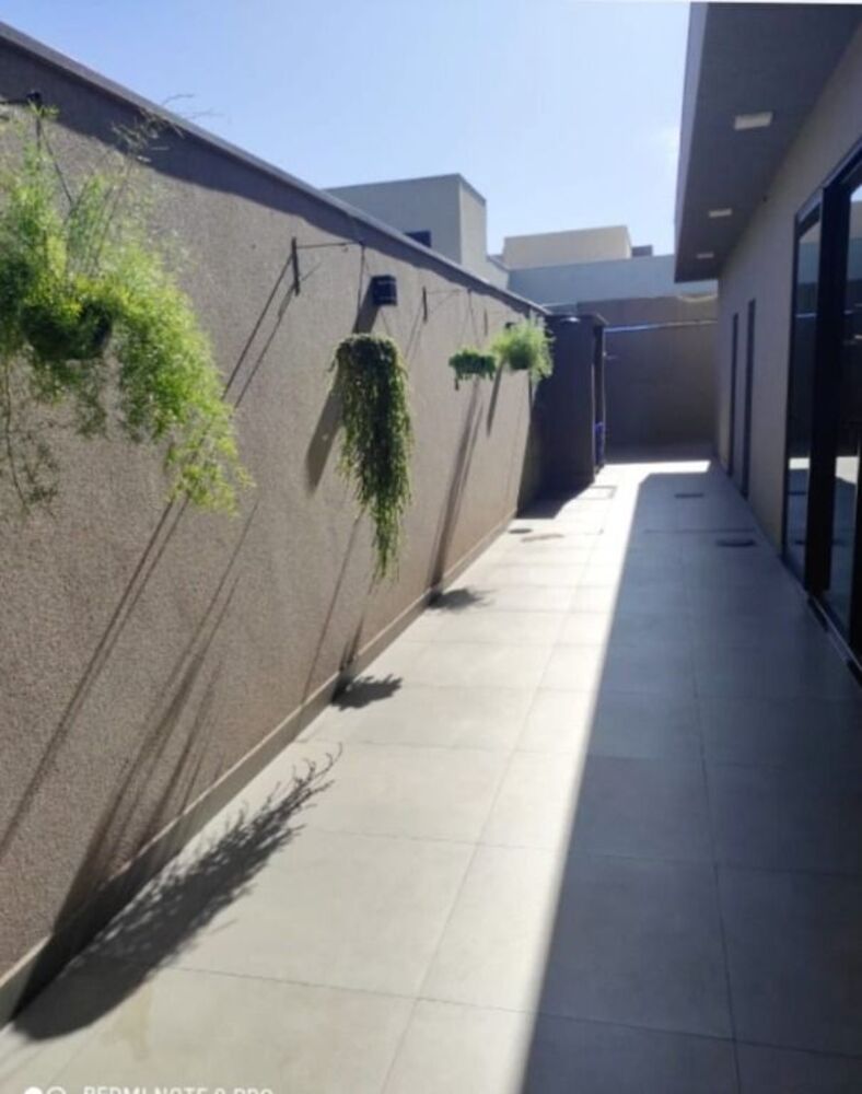 Casa de Condomínio à venda com 3 quartos, 228m² - Foto 3
