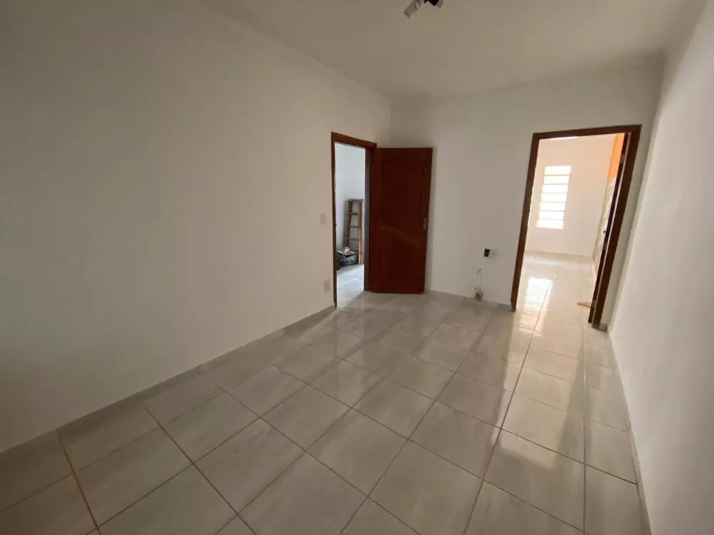 Casa, 3 quartos, 130 m² - Foto 2