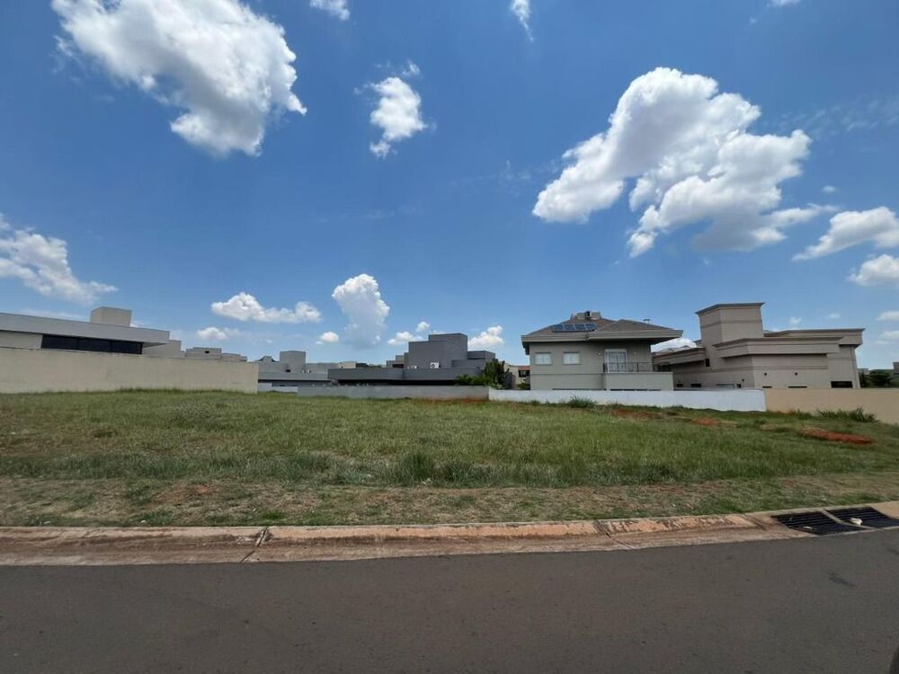Loteamento e Condomínio, 677 m² - Foto 2