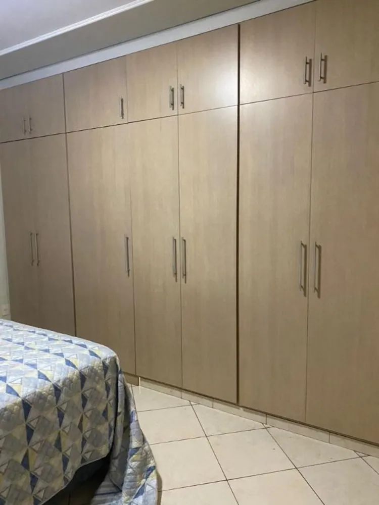 Casa, 3 quartos, 250 m² - Foto 2