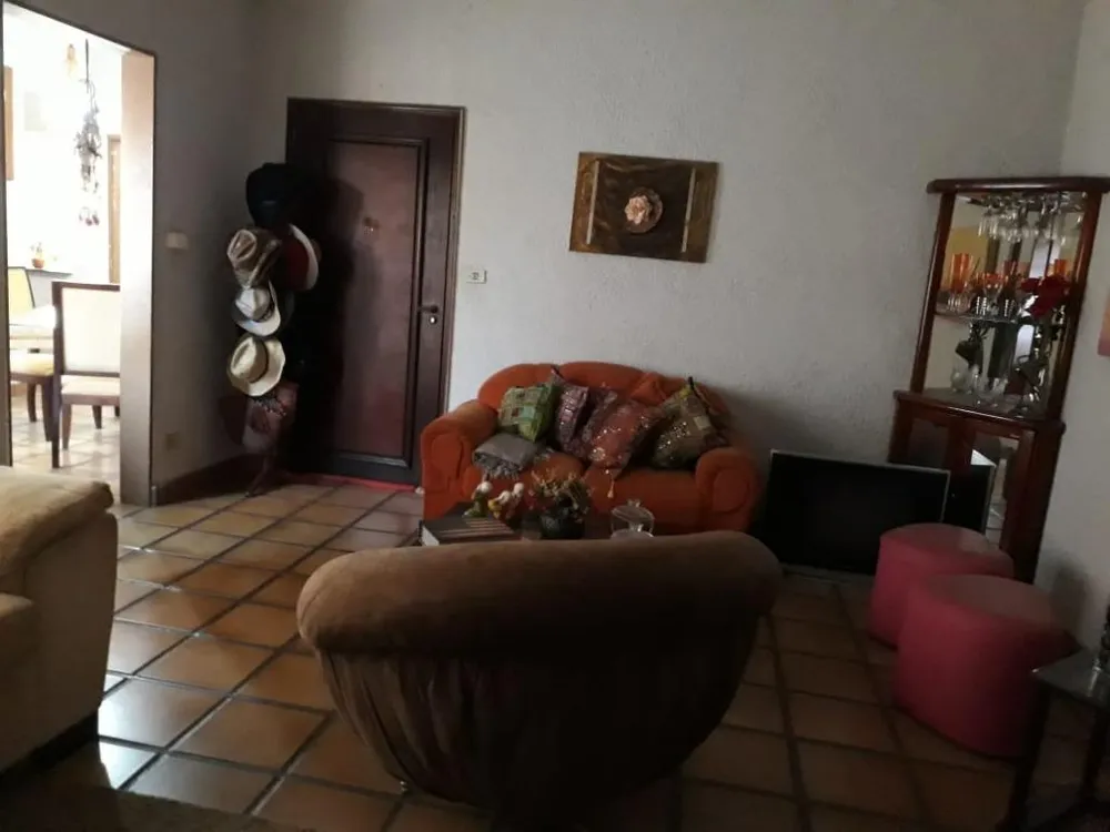 Casa, 3 quartos, 230 m² - Foto 2