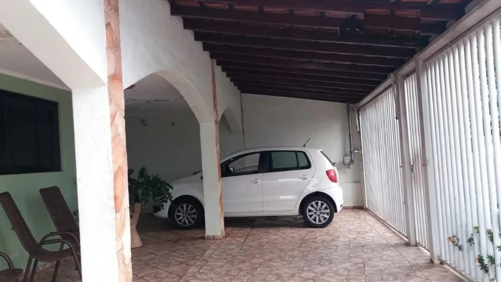 Casa, 4 quartos, 242 m² - Foto 3