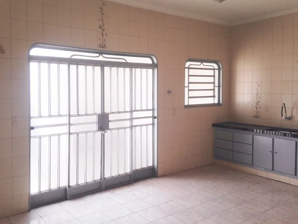 Casa, 3 quartos, 370 m² - Foto 3
