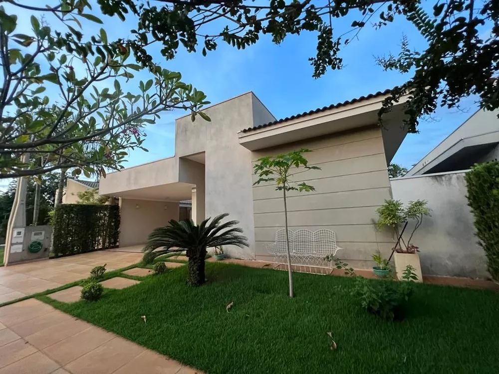 Casa de Condomínio à venda com 3 quartos, 250m² - Foto 1