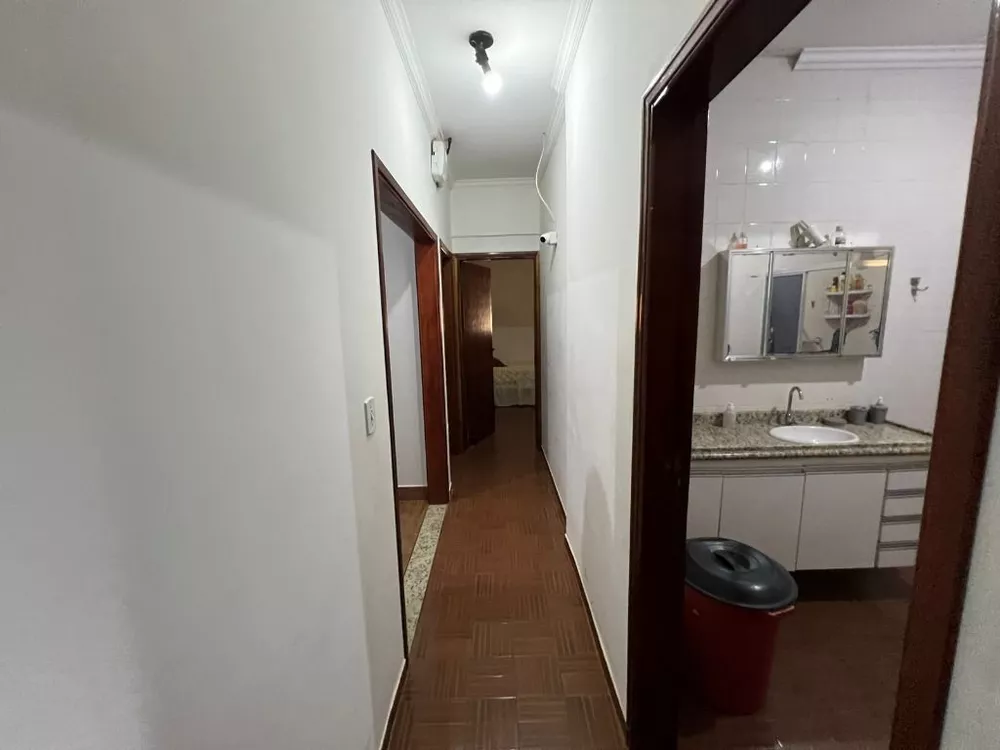 Casa para alugar com 3 quartos, 400m² - Foto 13