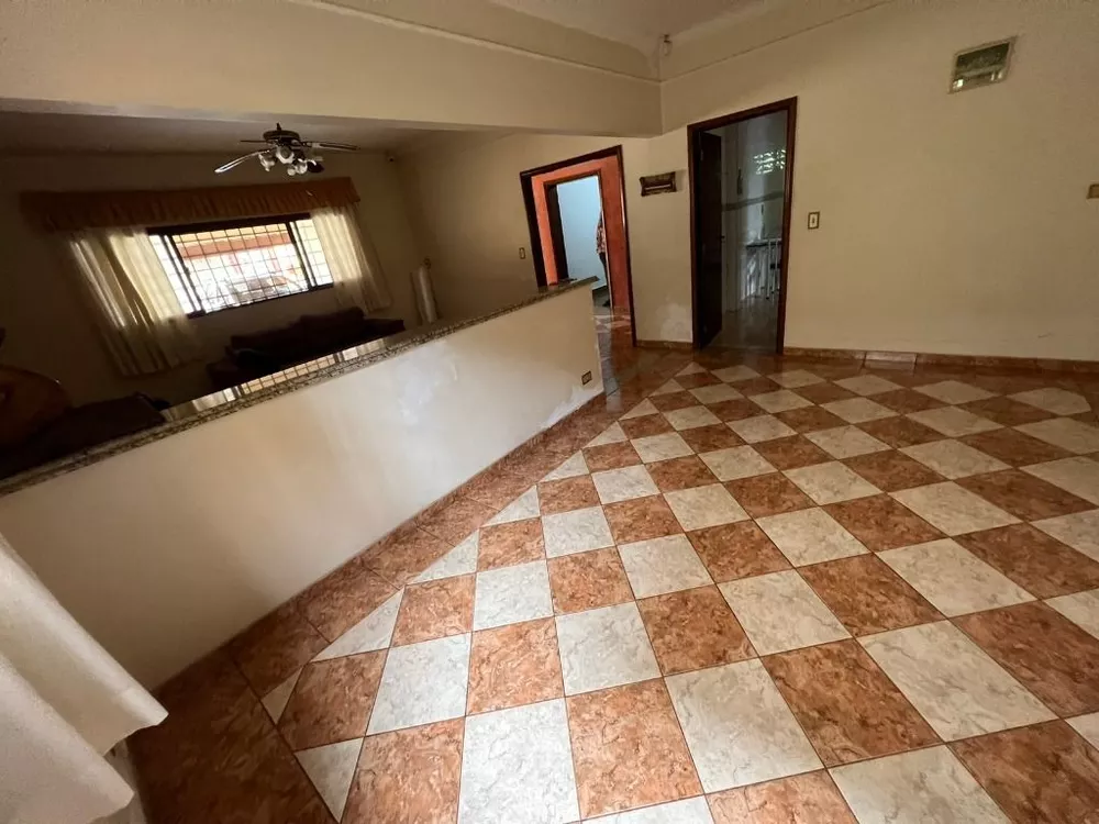 Casa para alugar com 3 quartos, 400m² - Foto 20