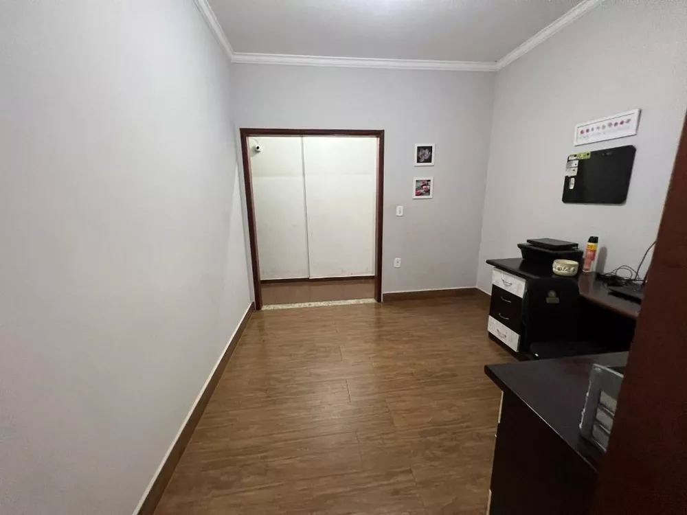 Casa para alugar com 3 quartos, 400m² - Foto 22