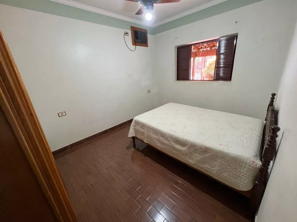 Casa para alugar com 3 quartos, 400m² - Foto 18