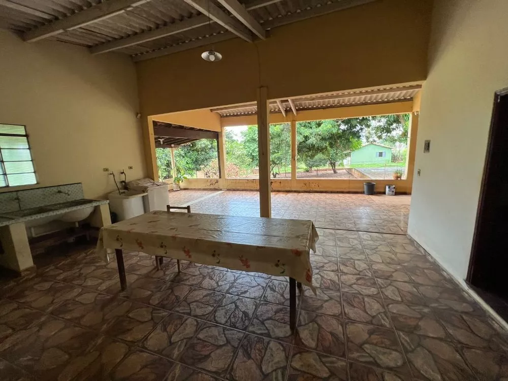 Casa para alugar com 3 quartos, 400m² - Foto 12