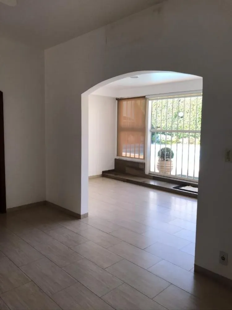 Casa, 3 quartos, 300 m² - Foto 2
