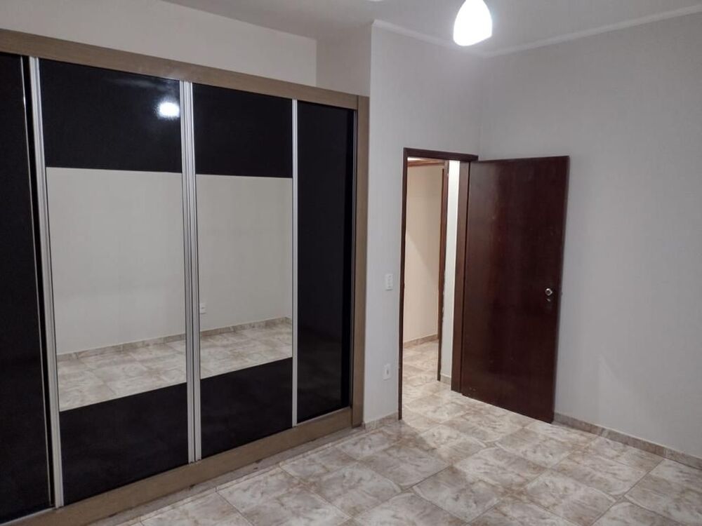 Casa, 3 quartos, 225 m² - Foto 29