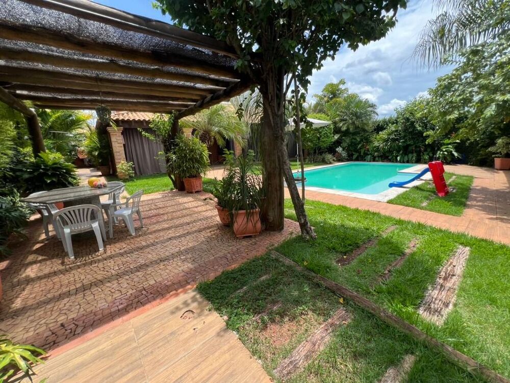 Chácara à venda com 4 quartos, 1000m² - Foto 2