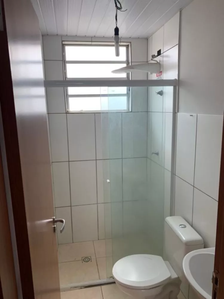 Apartamento à venda com 2 quartos, 45m² - Foto 3