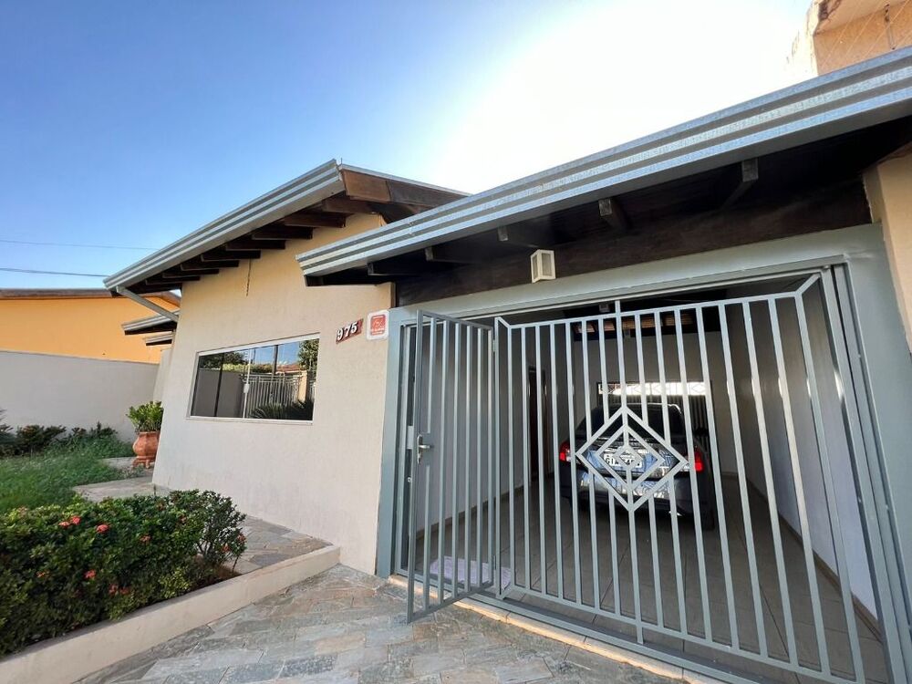 Casa, 3 quartos, 200 m² - Foto 1