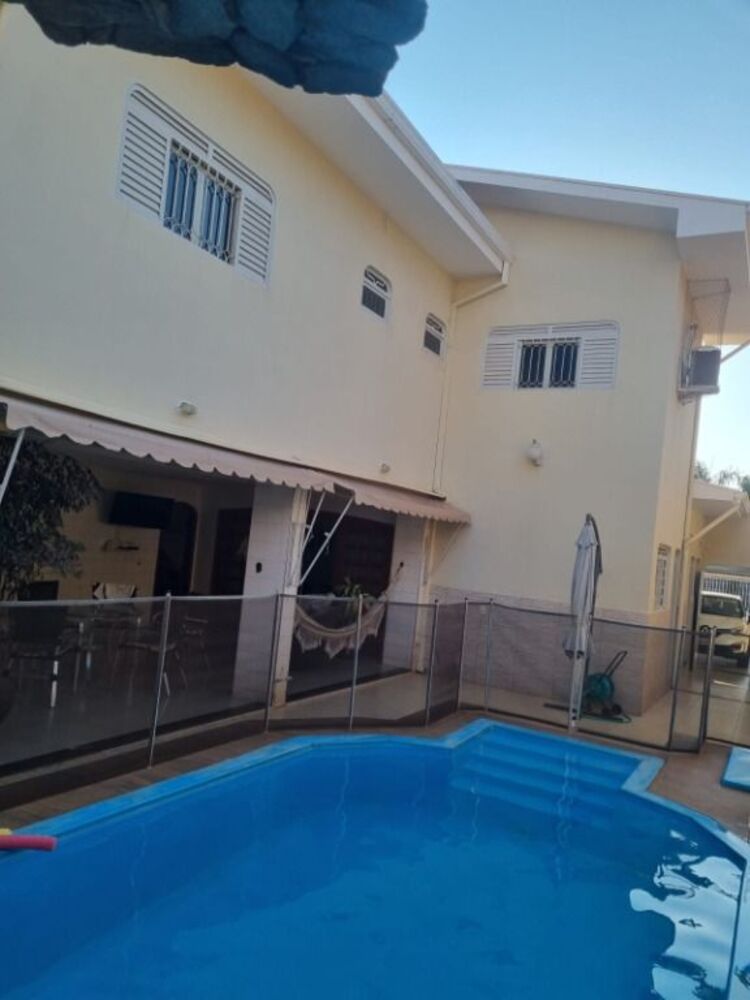 Casa, 4 quartos, 320 m² - Foto 2